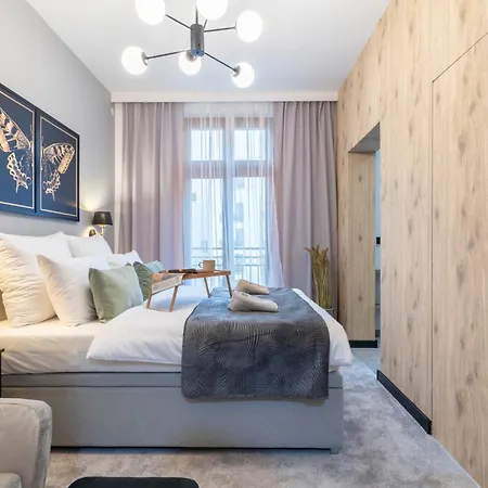 Rest In The Center Spot