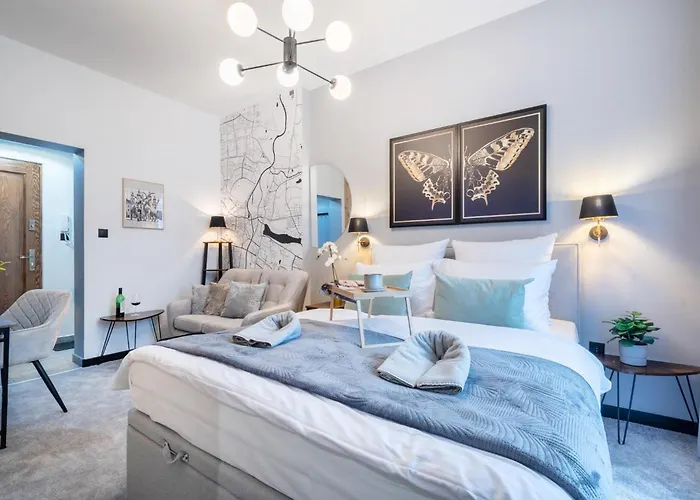 Rest In The Center Spot Daire *