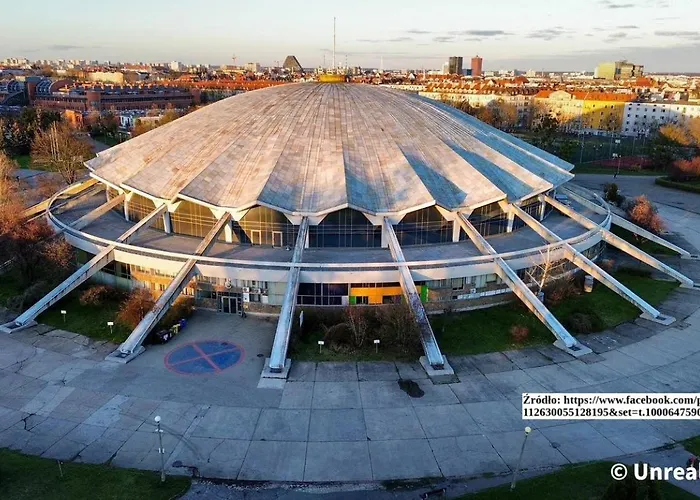 Daire Rest In The Center Spot *