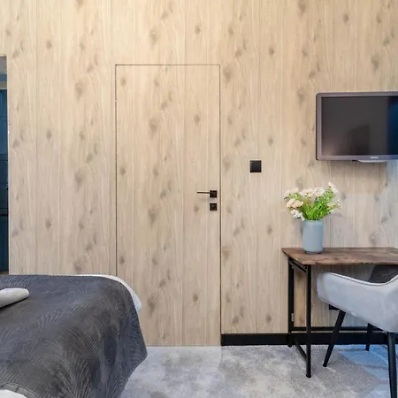 Rest In The Center Spot * Poznan