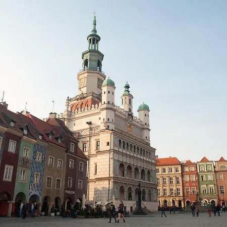 Apartment Rest In The Center Spot