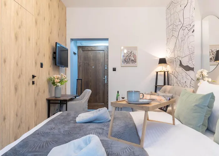 Rest In The Center Spot * Poznan